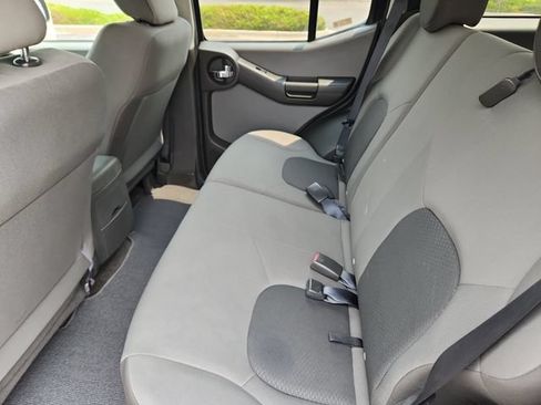 Used 2014 Nissan Xterra S AWD/4WD image 17