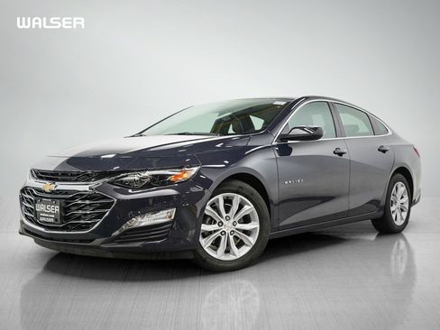 Used 2025 Chevrolet Malibu LT FWD image 1