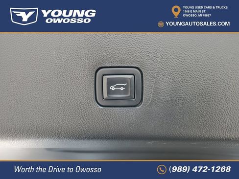 Used 2021 Chevrolet Traverse LT w/ LT Premium Package AWD/4WD image 33
