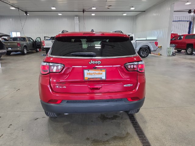 Used 2025 Jeep Compass Latitude AWD/4WD image 7