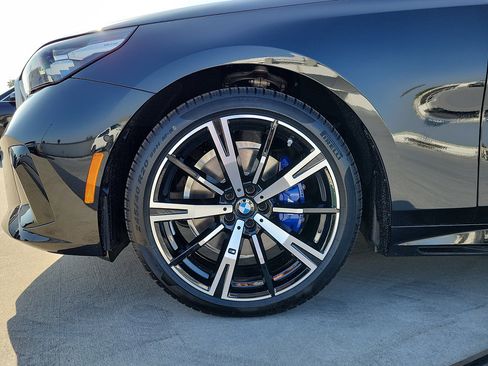 New 2026 BMW 530i w/ M Sport Package RWD image 5