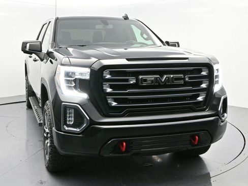 Used 2021 GMC Sierra 1500 AT4 image 2