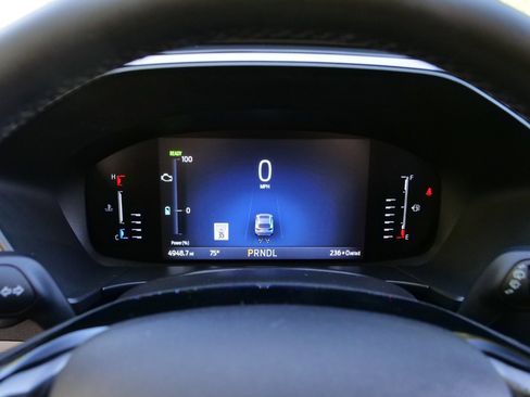 Used 2024 Ford Escape SE image 10