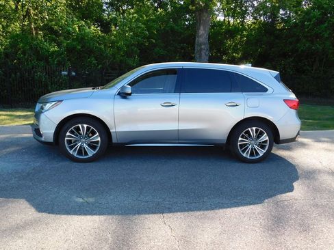 Used 2017 Acura MDX SH-AWD w/ Technology Package image 2