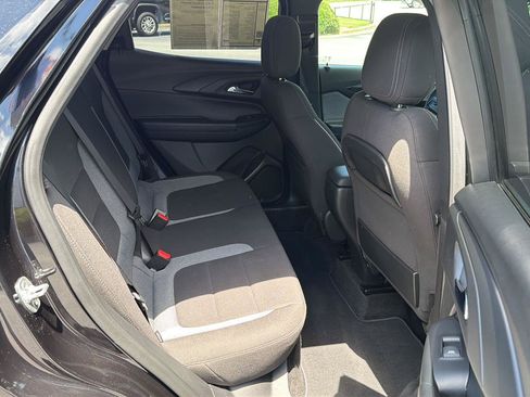 Certified 2025 Chevrolet TrailBlazer LT FWD image 12