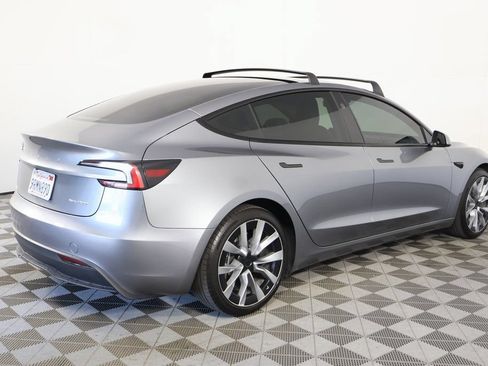 Used 2025 Tesla Model 3 Long Range AWD/4WD image 4