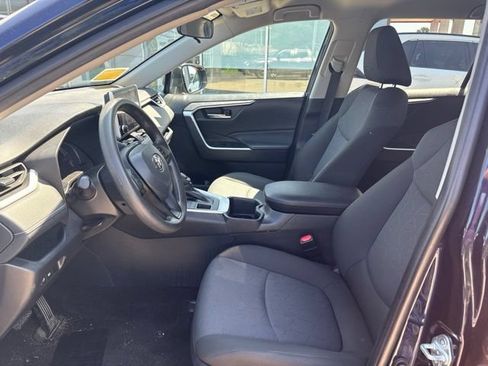Used 2025 Toyota RAV4 XLE AWD/4WD image 20