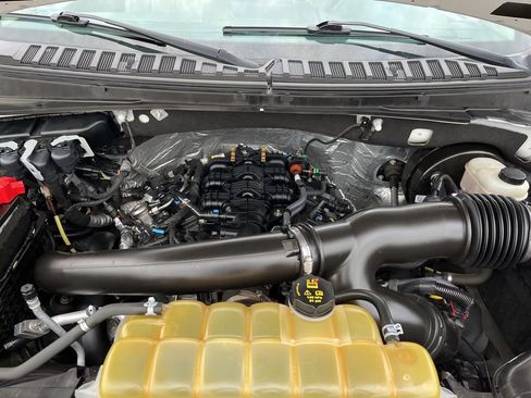 Used 2021 Ford Expedition Max XLT image 14