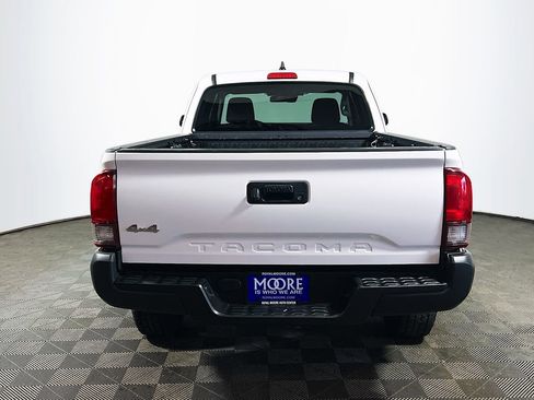 Certified 2022 Toyota Tacoma SR AWD/4WD image 7