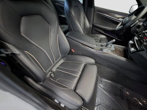 Used 2018 BMW 530e w/ M Sport Package 2 RWD image 15
