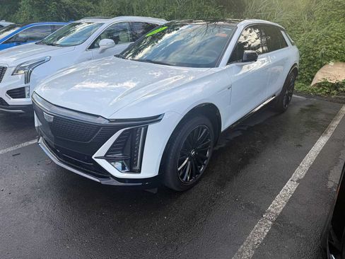 Certified 2024 Cadillac Lyriq Sport AWD/4WD image 1