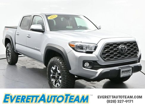 Used 2022 Toyota Tacoma TRD Off-Road w/ Technology Package AWD/4WD image 1