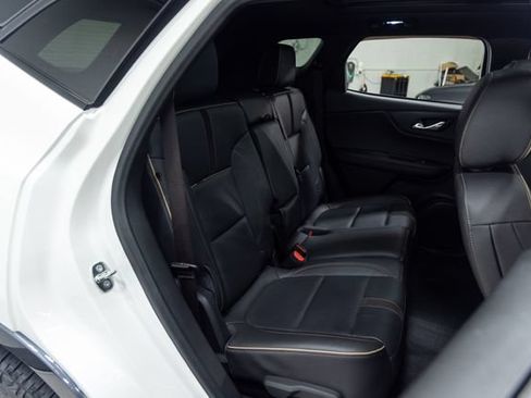 Used 2022 Chevrolet Blazer Premier w/ LPO, Black Grille Bar Package AWD/4WD image 25