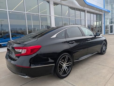 Certified 2022 Honda Accord Touring image 8
