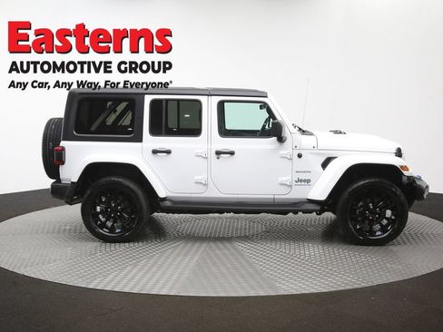 Used 2023 Jeep Wrangler Unlimited Sahara w/ Dual Top Group AWD/4WD image 47