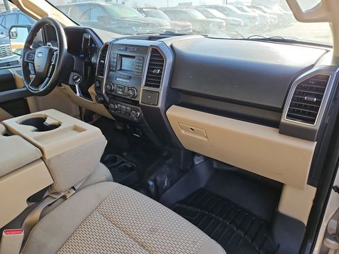 Used 2017 Ford F150 XLT w/ Equipment Group 301A Mid image 33