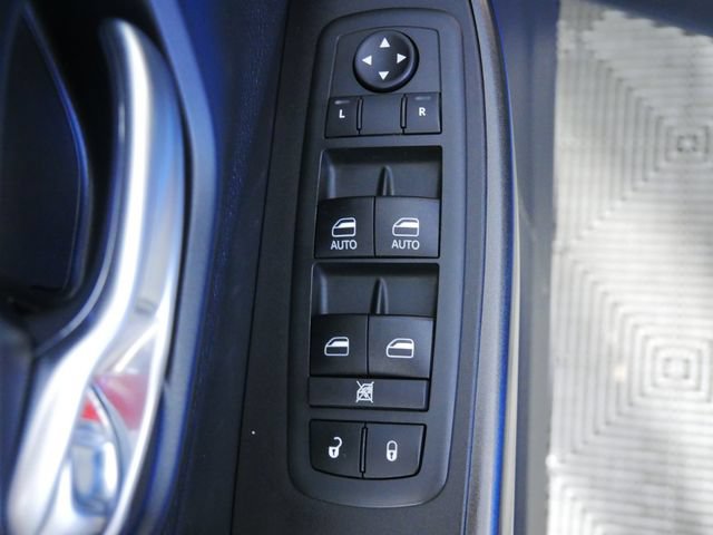 Used 2020 Jeep Cherokee Trailhawk w/ Comfort/Convenience Group AWD/4WD image 24
