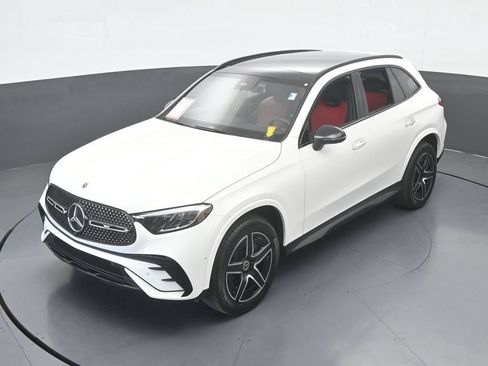 Used 2025 Mercedes-Benz GLC 300 image 45