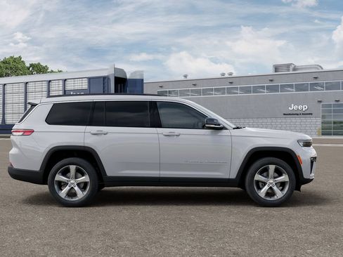 New 2026 Jeep Grand Cherokee L Limited w/ Luxury Tech Group II AWD/4WD image 12