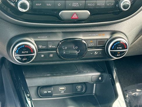 Used 2024 Kia Soul GT-Line FWD image 16