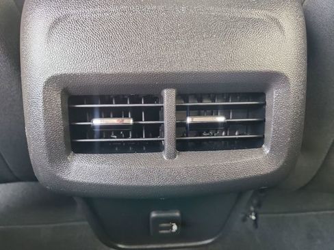 Used 2022 Chevrolet Equinox LT FWD image 20