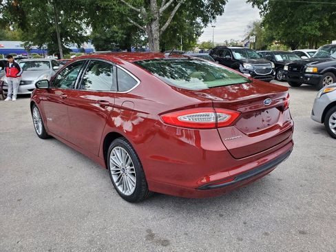 Used 2014 Ford Fusion SE w/ Equipment Group 502A image 5