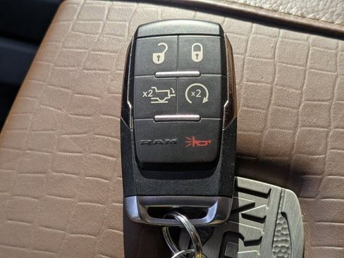 Used 2024 RAM 3500 Limited w/ Safety Group image 30