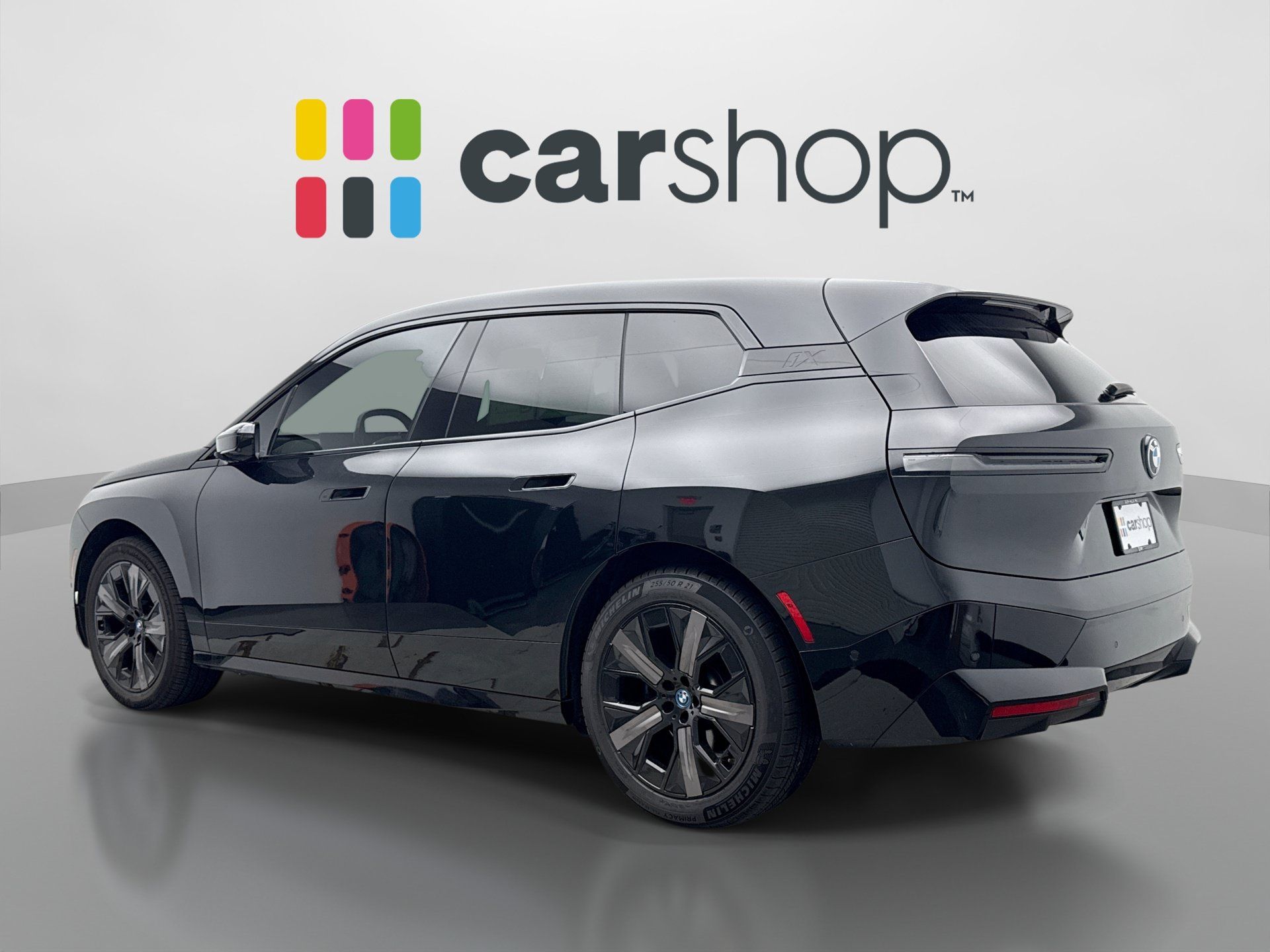 Used 2025 BMW iX xDrive50 w/ Premium Package AWD/4WD image 3