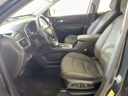 Used 2020 Chevrolet Equinox LT w/ Driver Convenience Package image 24