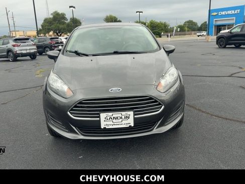 Used 2019 Ford Fiesta SE FWD image 3