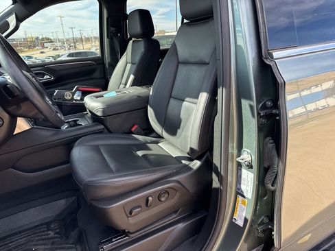 Used 2024 Chevrolet Tahoe LT w/ Luxury Package image 14