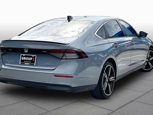 Used 2025 Honda Accord Sport image 13
