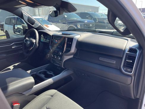 Used 2025 RAM 1500 Big Horn AWD/4WD image 17