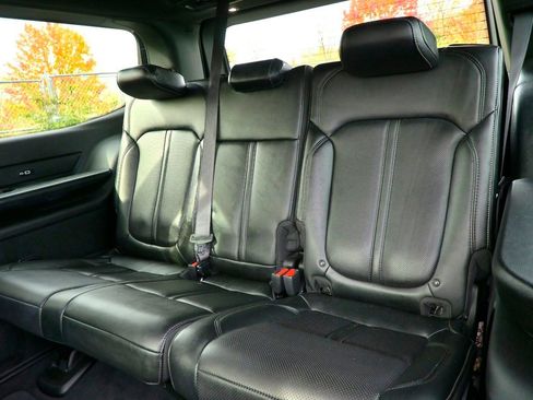 Used 2023 Jeep Wagoneer Series II image 23