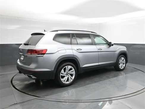 Used 2022 Volkswagen Atlas SE image 11