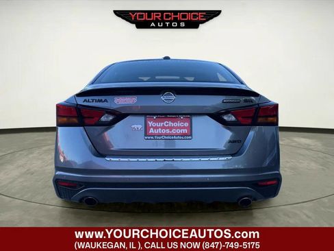 Used 2022 Nissan Altima 2.5 SR w/ Midnight Edition Package AWD/4WD image 4