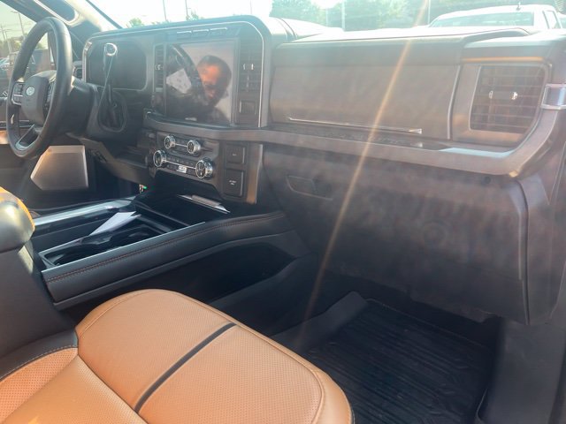 Used 2024 Ford F250 Platinum w/ Tremor Off-Road Package AWD/4WD image 6