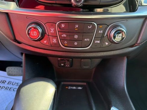Certified 2023 Chevrolet Traverse RS AWD/4WD image 21