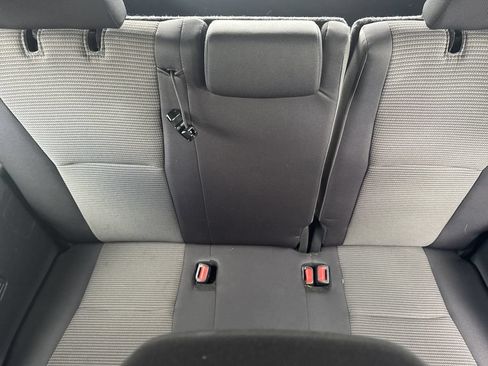 Used 2024 Toyota Highlander LE FWD image 22