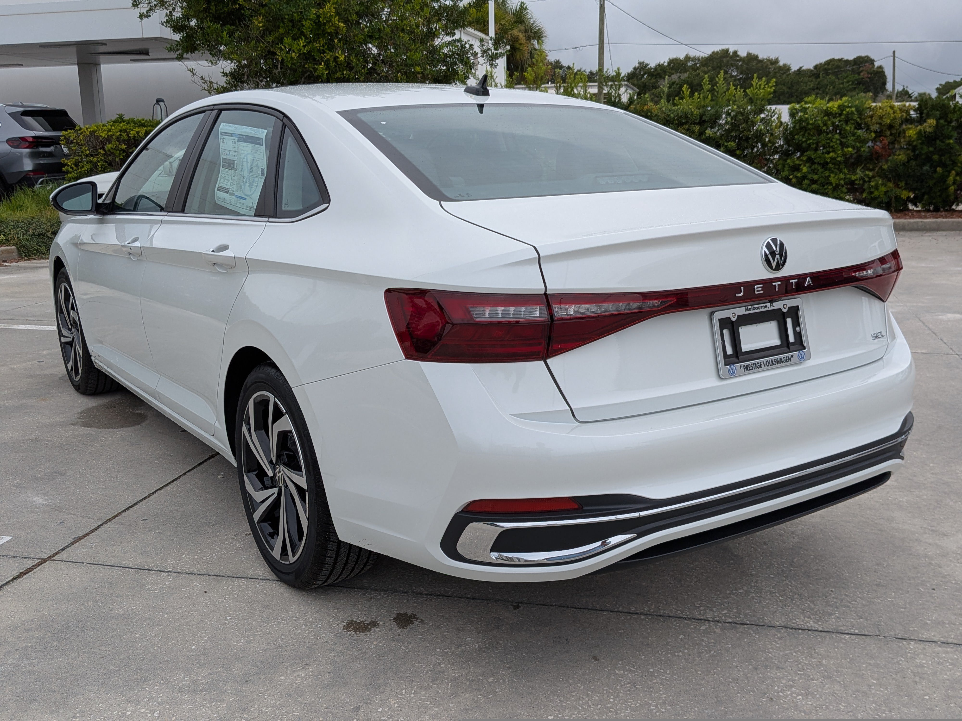New 2027 Volkswagen Jetta SEL FWD image 5
