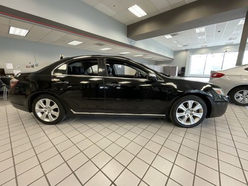 Used 2010 Acura RL image 6