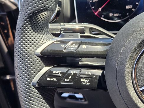 Used 2022 Mercedes-Benz C 300 Sedan image 23
