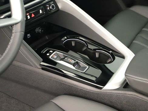 New 2025 Audi Q5 Premium Plus image 17