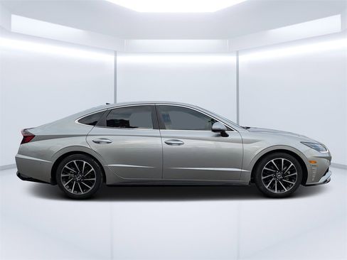Used 2021 Hyundai Sonata Limited image 2