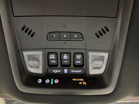 Used 2023 Buick Enclave Essence w/ Experience Buick Package image 46