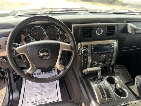 Used 2009 HUMMER H2 image 9