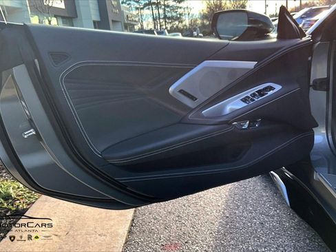 Used 2023 Chevrolet Corvette Z06 image 17