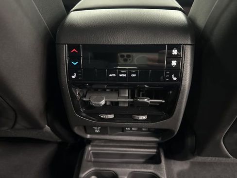 New 2026 Jeep Grand Cherokee L Limited image 31