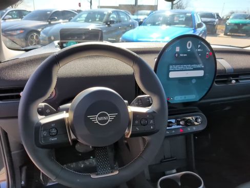 Used 2025 MINI Cooper S FWD image 32