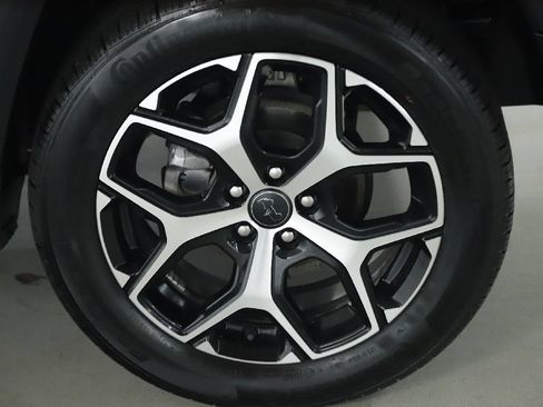 Used 2025 Jeep Compass Limited AWD/4WD image 39